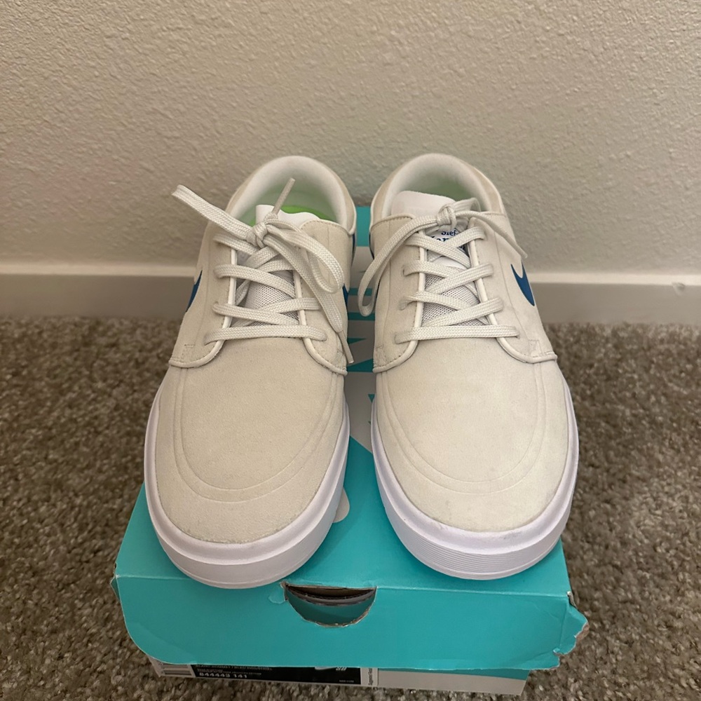 Nike hyperfeel White and Blue Stefan Janoski SB